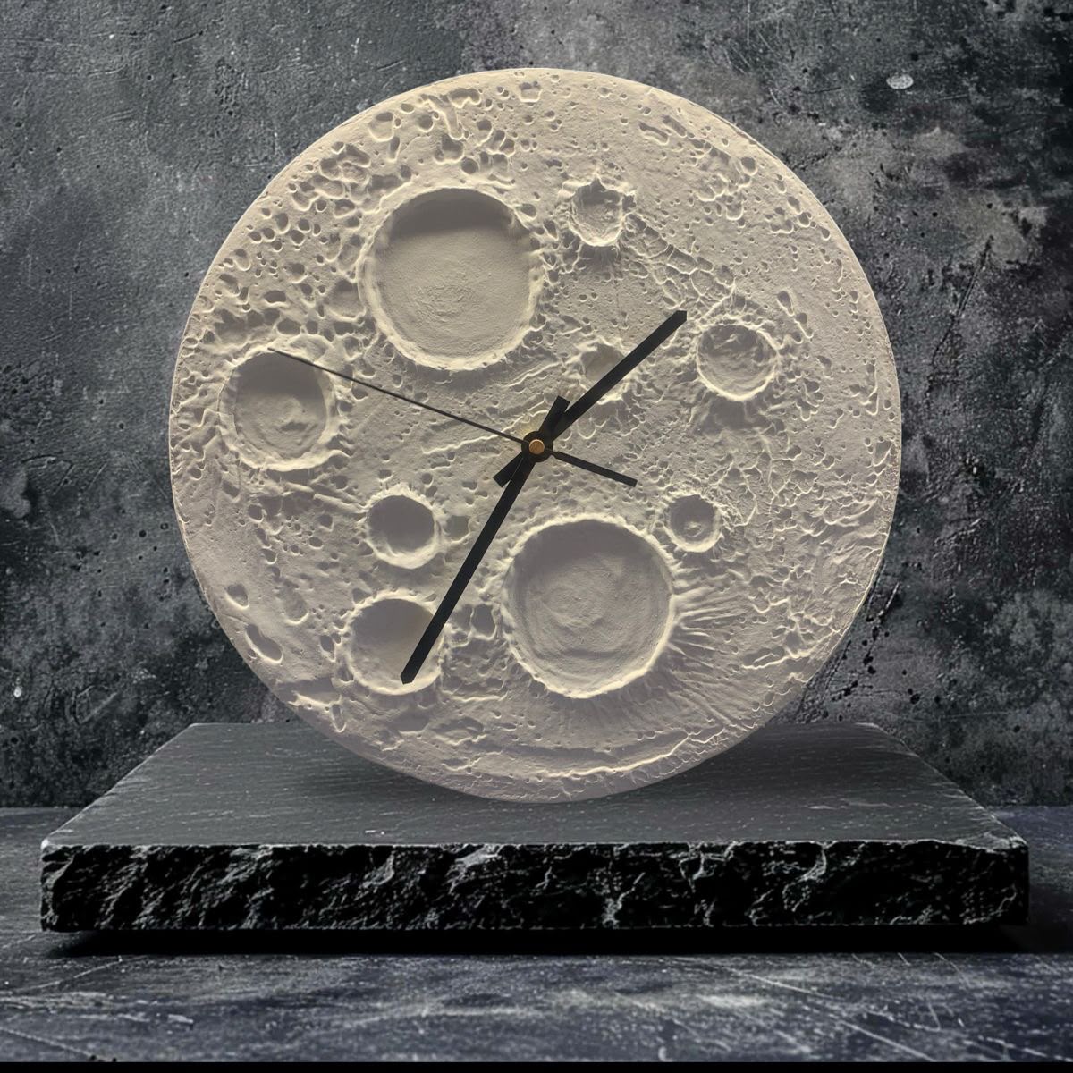 Borderless Moon Clock